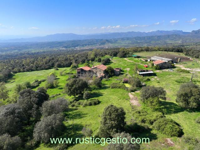 Masía en venta en Santa Maria de Corcó. Finca rústica amb 2 masies a Tavertet. Masías Santa Maria de.