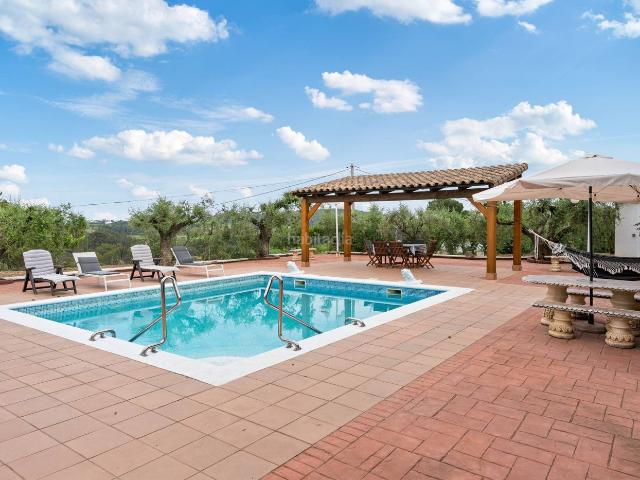 Masía en venta en Sant Martí Sarroca. Tu refugio rural con alma 32 hectareas de espacio, historia y futuro en Sant Martí Sarroca. Masías Sant Martí.