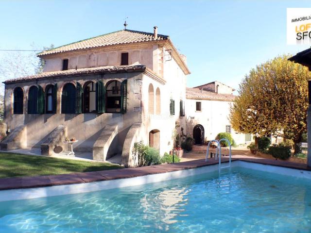 Masía en venta en Sant Feliu de Codines. Masía en venta en Sant Feliu de Codines con dos viviendas configuradas principal y casa anexa de masoveros. Masías Sant Feliu de.
