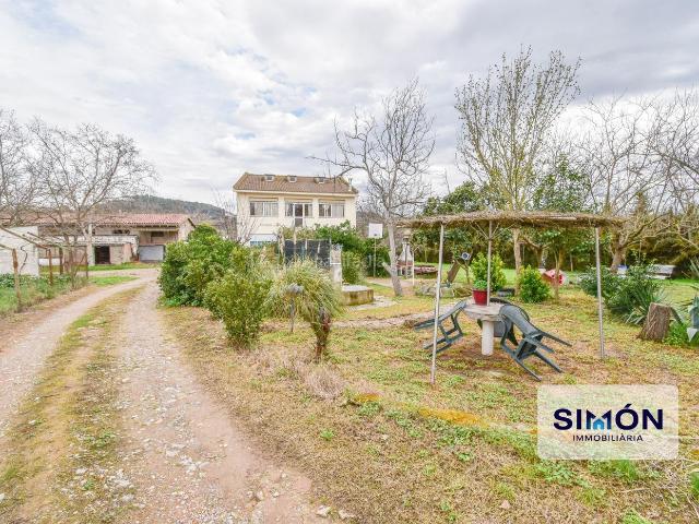 Masía en venta en Sant Fruitós de Bages. Masía en Sant Fruitós de Bages, en muy buen estado, con 2.350m2 10 hab y gran terreno exterior!. Masías Sant Fruitós de.