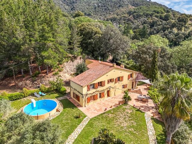 Masía en venta en Sant Iscle de Vallalta. Masías Sant Iscle de.