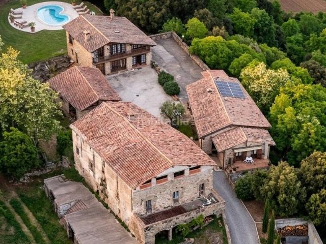 Masía en venta en Sant Joan les Fonts. Casa Rural Masia a Sant Joan Les Fonts. Masías Sant Joan les.