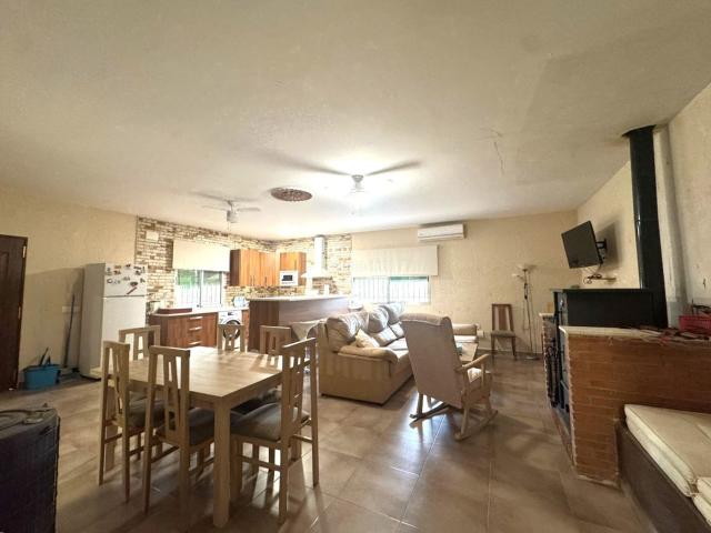 Masía en venta en Santa Cruz de Mudela. Finca Rúst. en venta en Periferia, 2 dormitorios. Masías Santa Cruz de.