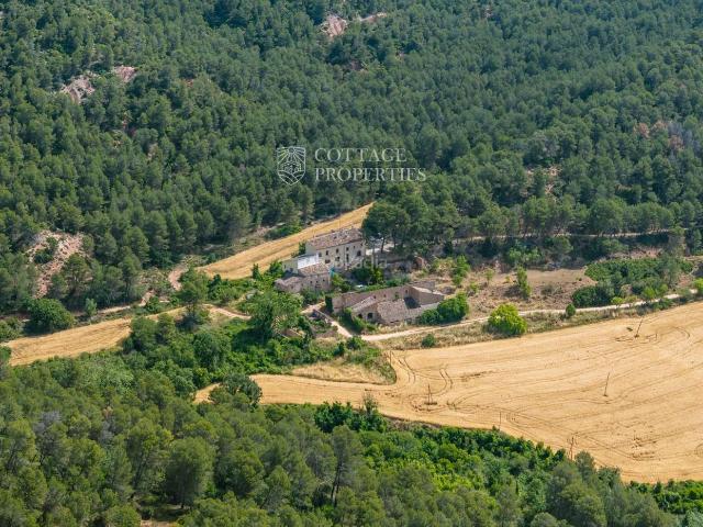 Masía en venta en Santa Maria de Miralles. Masía del siglo XVI en venta en Santa Maria de Miralles, Anoia, Barcelona. Masías Santa Maria de.