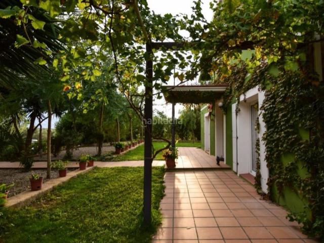 Masía en venta en Santa Oliva. Casa rústica en Santa Oliva. Masías Santa.