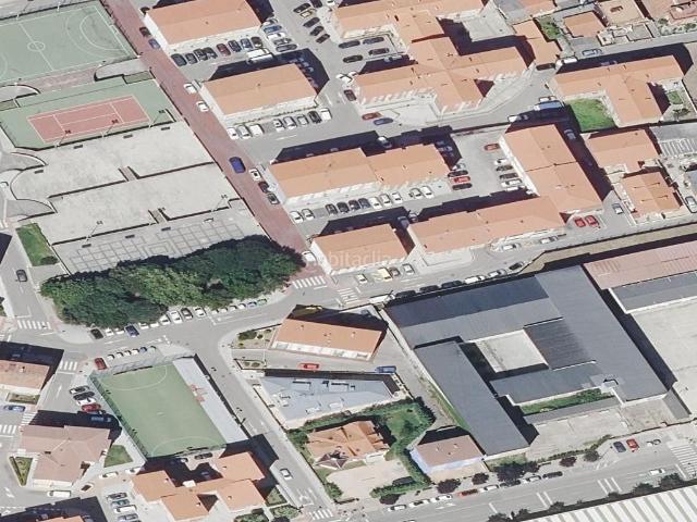 Masía en venta en Santander, Los Castros. Venta de Local en Santander. Masías.