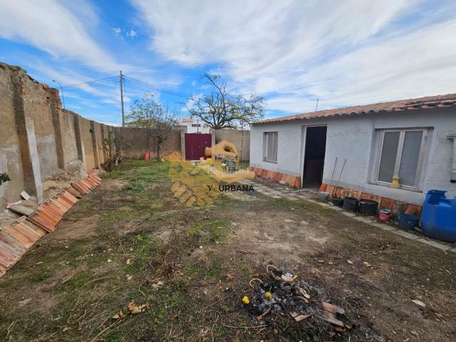 Masía en venta en Salamanca, Chinchibarra. Finca rústica con vivienda, jardín y garaje en Garrido Norte. Masías.