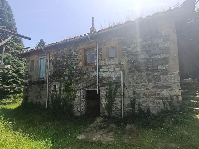 Masía en venta en Salas. Una auténtica casona asturiana de piedra esperando volver a la vida. Masías.