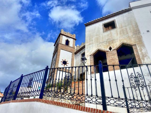 Masía en venta en Salares. Casa de Pueblo mudéjar en Salares. Masías.