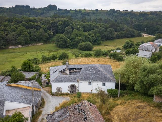 Masía en venta en Saviñao O. Casa de labranza a rehabilitar con 1,8 hectáreas en Saviñao. Masías Saviñao.