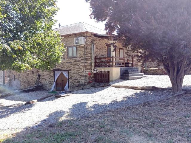 Masía en venta en Saviñao O. Casita de campo restaurada. Masías Saviñao.