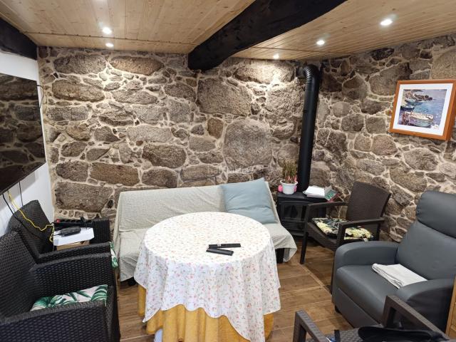 Masía en venta en Saviñao O. Casita de piedra reformada. Masías Saviñao.