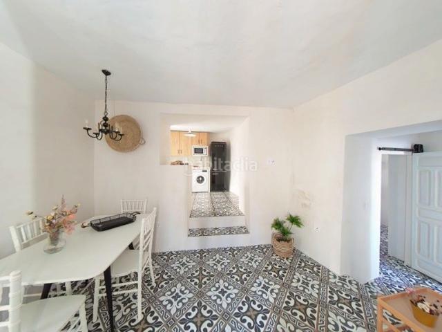 Masía en venta en Sayalonga. Casa de pueblo totalmente reformada en Corumbela. Masías.