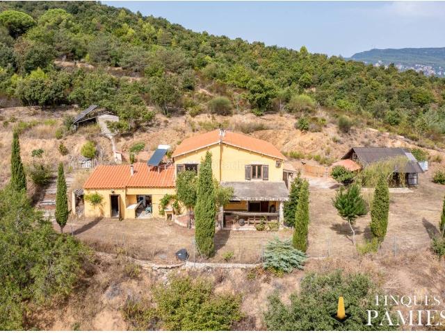 Masía en venta en Selva del Camp La. Masía con licencia turística en plena naturaleza!. Masías Selva del Camp.