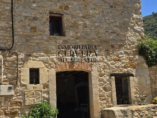 Masía en venta en Sierra Engarcerán. Masia Con Garaje y Almacen Ubicada en Plena Naturaleza en Sierra Engarceran. Masías Sierra.