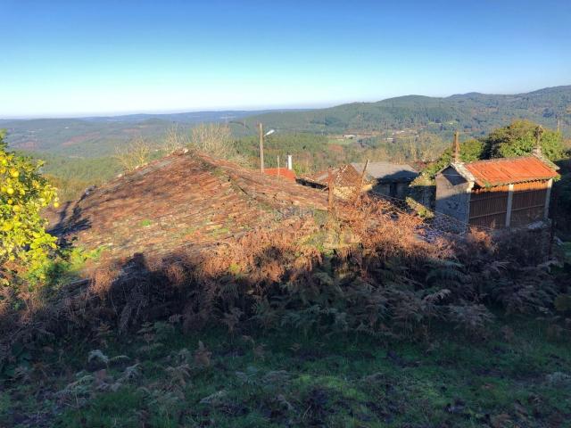 Masía en venta en Silleda. SE VENDE CONJUNTO DE CASAS PARA RESTAURAR IDEAL PARA TURISMO RURAL EN SILLEDA!. Masías.