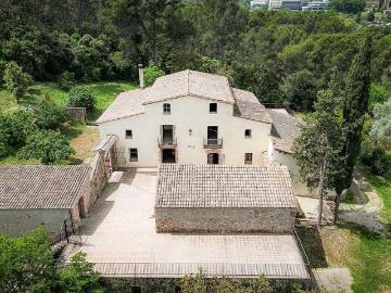 Masía en alquiler en calle Ds Can Codonyers, Cerdanyola del Vallès, de 1.200 m² por 8.000