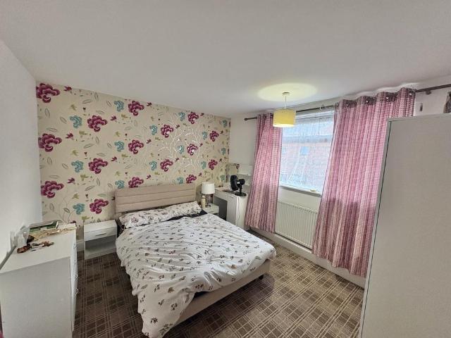Maskelyne Avenue, Bristol, BS10 2 bed apartment to rent £1,350 pcm £312 pw