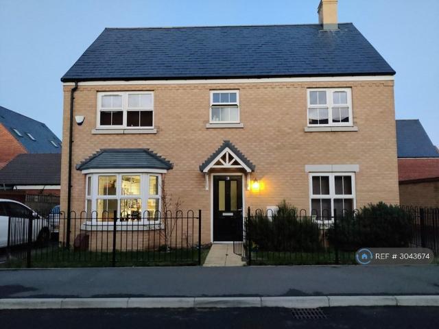 Maskin Drive, Biggleswade, SG18 4 bed detached house to rent £2,000 pcm £462 pw