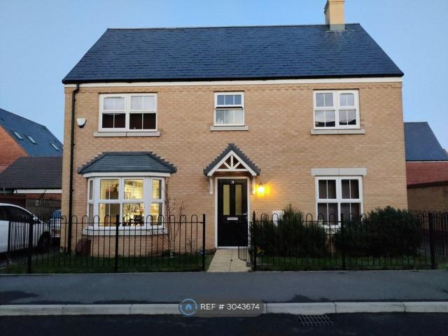 Maskin Drive, Biggleswade SG18, 4 bed detached house to rent, £2,000 pcm | PrimeLocation
