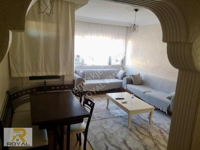 Maslak Çeşme Cad Üzerinde Site İçinde Ferah 2+1 Daire