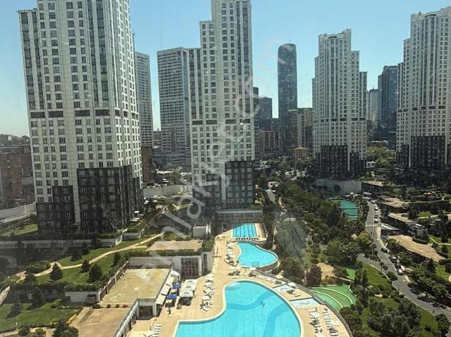 Maslak Mashattan Havuz Cephe 1+1 Büyük Tip Güncel Kiracılı