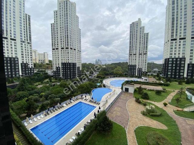 Maslak Mashattan Sitesi’nde Havuz & Peyzaj Manzaralı Prestijli 2+1