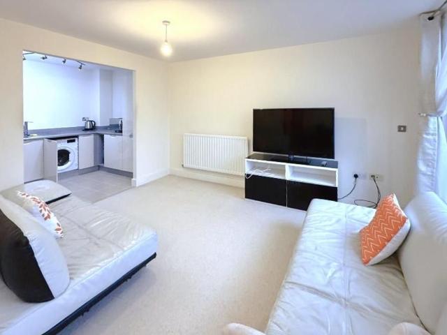 Mason Way, Birmingham B15, 2 bed flat to rent, £1,380 pcm | PrimeLocation