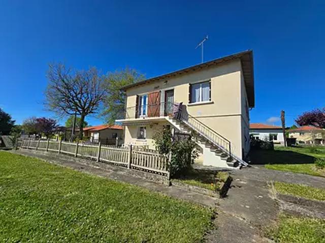 Masseube 32140 Achat / Vente maison 5 pièces t5 au dernier étage