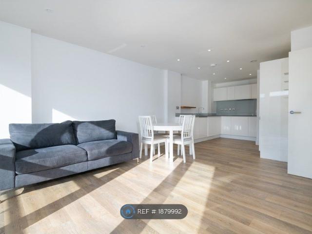 Massey House, London SW19, 1 bed flat to rent, £2,150 pcm | PrimeLocation