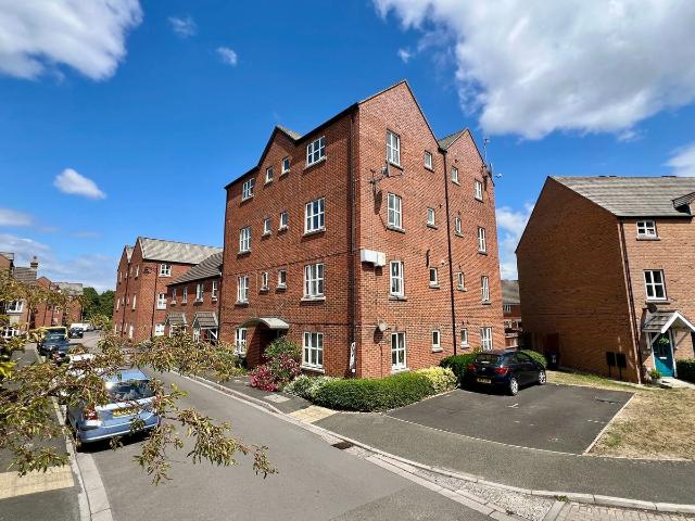 Massingham Park, Taunton TA2, 2 bed flat to rent, £1,100 pcm | PrimeLocation