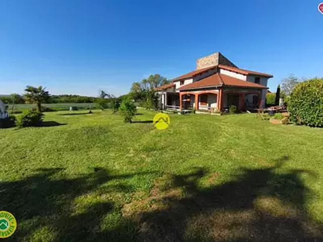 Massiac 15500 Achat / Vente maison 8 pièces t8 terrasse