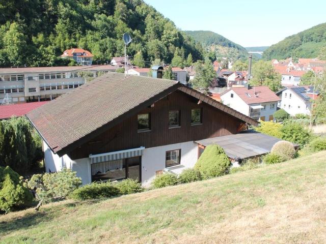 Massiv erbautes Haus Energieeffizienzklasse B + ELW