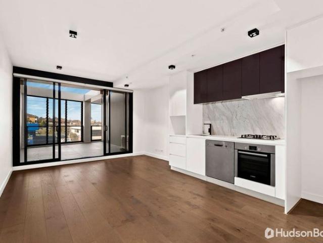 Massive balcony
