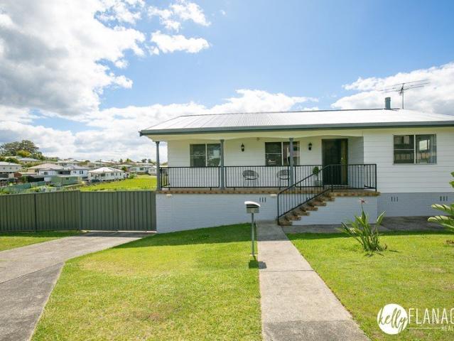 Massive Block, Big Solid Tidy Home, No Neighbours Two Sides, Semi Rural Views 1,309sqm