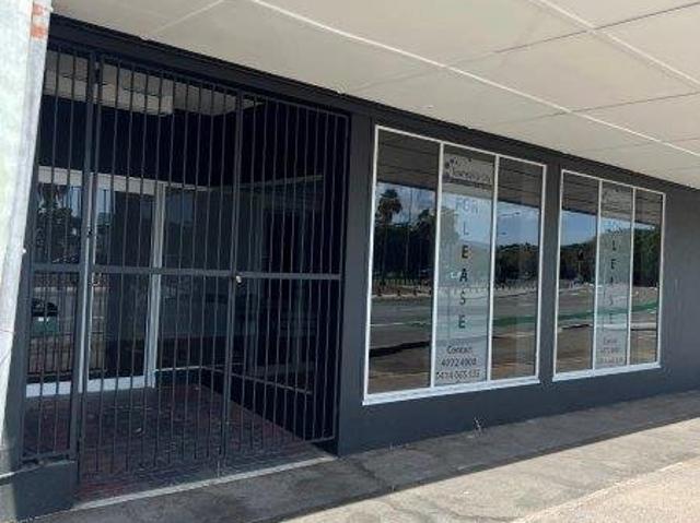 MASSIVE DOUBLE STOREY WAREHOUSE/SHOWROOM ON THE MAIN ROAD 1,052sqm ITS AVAILABLE NOW!