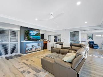 Massive, Entertainer's Style Home in Prime Beachside Location