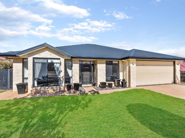 Massive Family Home in Sought After Rangeville Location!
