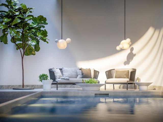 MASSIVE LIVING ROOM & WRAP AROUND TERRACE