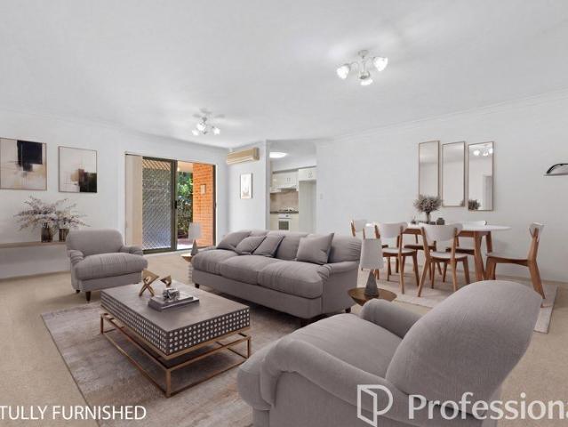 Massive 2 Bedroom Unit With A Courtyard