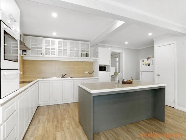 Massive 885sqm Opportunity Build, Invest or Develop in the Heart of Calista!