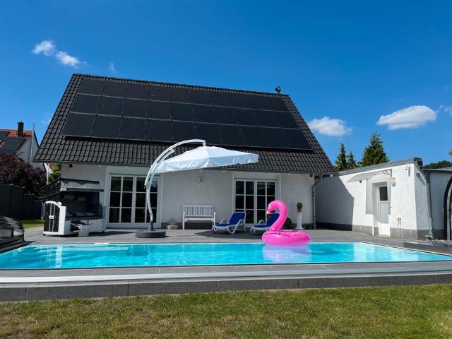 Massives Einfamilienhaus A+ mit Pool Haus Erkner