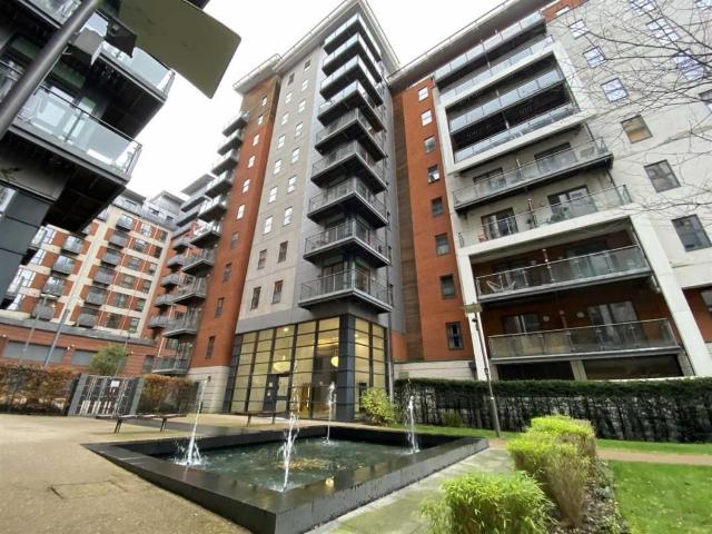 Masson Place, Hornbeam Way, Manchester M4, 2 bed flat to rent, £1,350 pcm | PrimeLocation