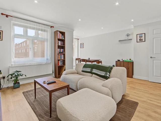 Matthias Road, London, N16 1 bed apartment to rent £2,395 pcm £553 pw