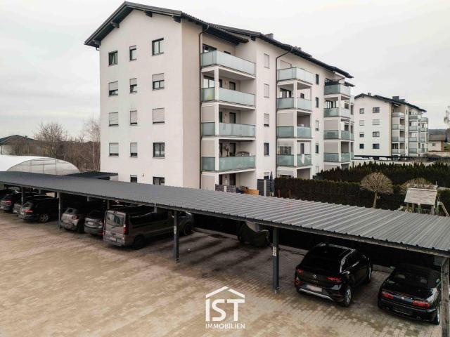 Mattighofen 3 Zimmer Wohnung mit Loggia, Carport & Lift