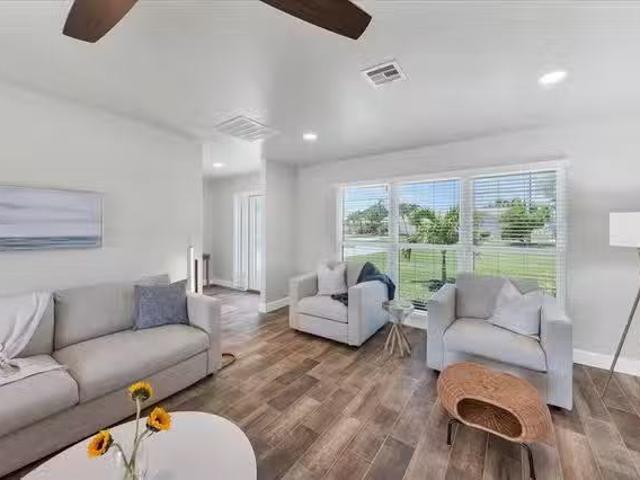 Matares Drive