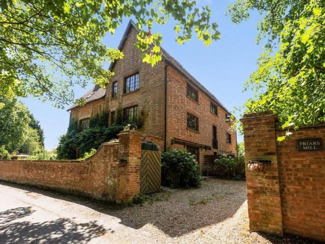 Matfield, Matfield, Kent 4 bed house to rent £3,500 pcm £808 pw