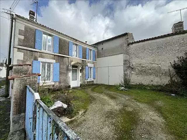 Matha 17160 Achat / Vente maison 4 pièces t4 parking