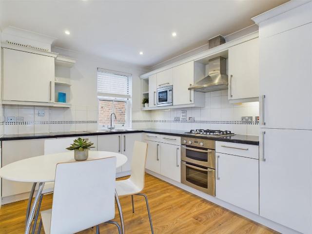 Matham Road, Hampton Court KT8, 2 bed flat to rent, £1,650 pcm | PrimeLocation