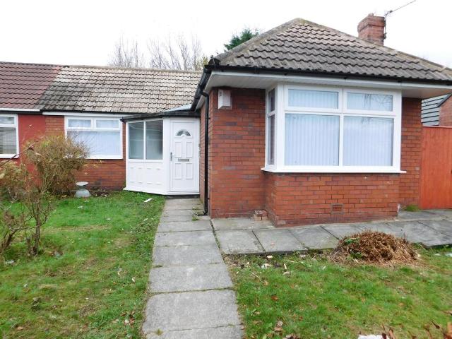 Mather Street, Failsworth, Manchester M35, 2 bed semi detached bungalow to rent, £1,100 pcm | PrimeLocation
